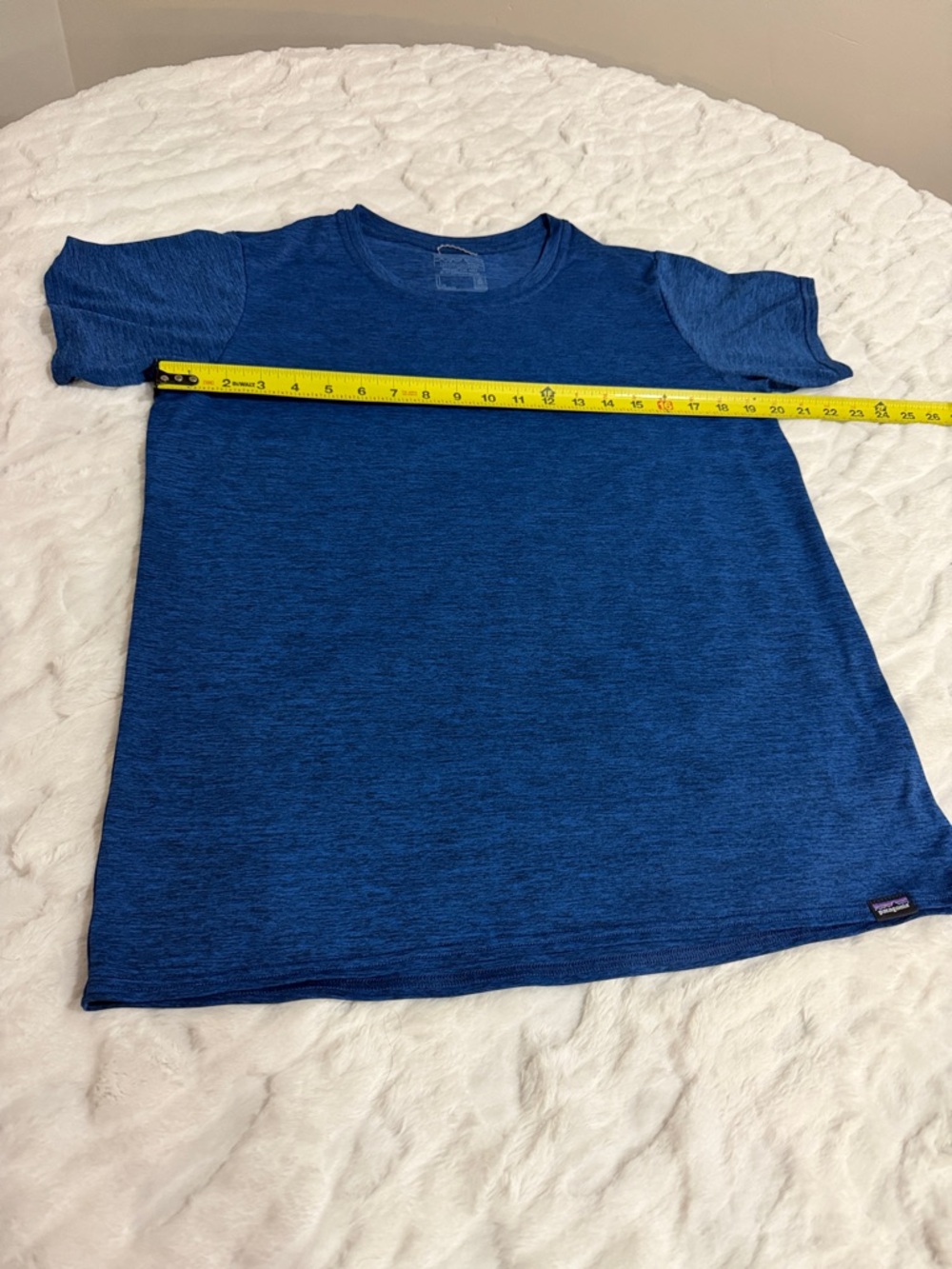 Patagonia Men's Blue T-Shirt Size L Outdoor .
